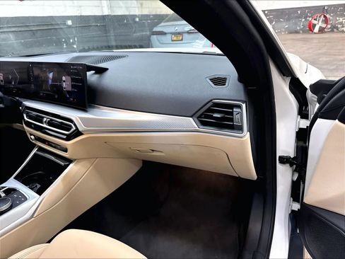 Used 2023 BMW i4 eDrive35 w/ Premium Package RWD image 18
