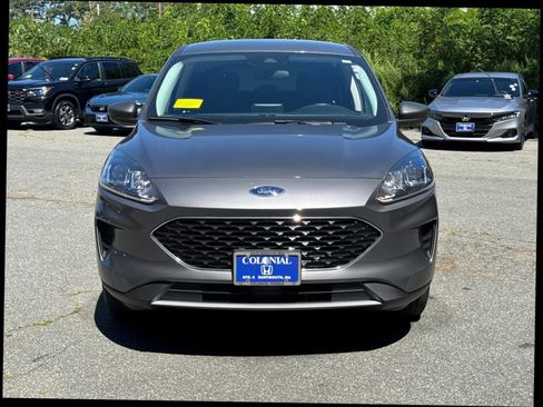 Used 2022 Ford Escape SE image 40