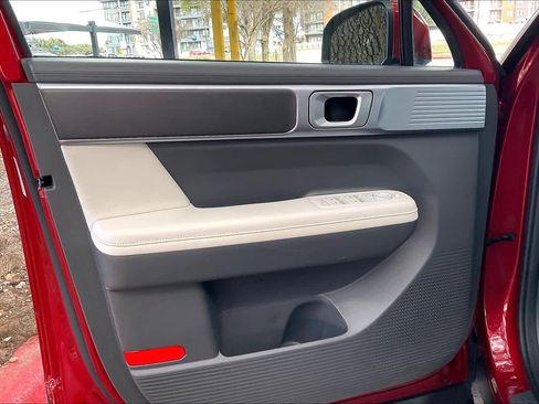 Used 2025 Hyundai Santa Fe SEL image 17