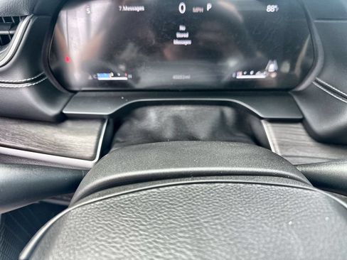 Used 2024 Jeep Grand Cherokee Limited w/ Luxury Tech Group II AWD/4WD image 30
