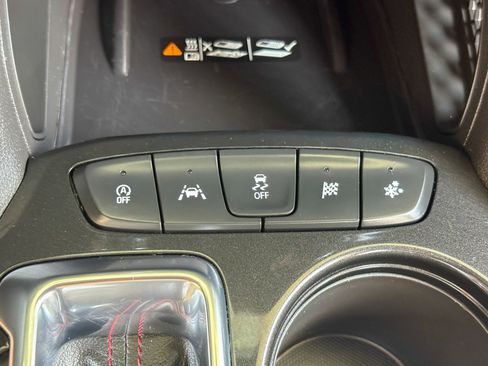 Used 2025 Chevrolet TrailBlazer RS w/ Convenience Package FWD image 16