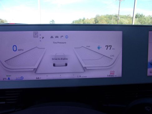 Used 2023 Hyundai Ioniq 5 SE w/ Cargo Package image 25