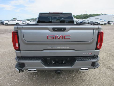 New 2026 GMC Sierra 1500 AT4 w/ AT4 Premium Package AWD/4WD image 7