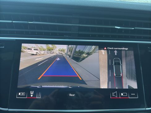 Used 2025 Audi Q7 3.0T Premium Plus image 24