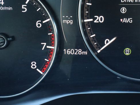 Used 2025 MAZDA MAZDA3 s image 32