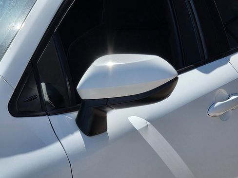 Used 2022 Toyota Corolla LE image 10