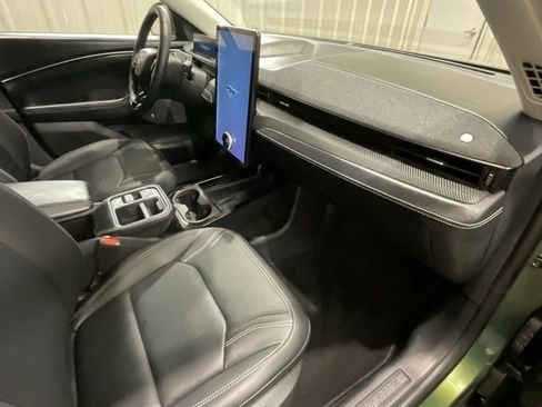 Used 2025 Ford Mustang Mach-E Premium image 14
