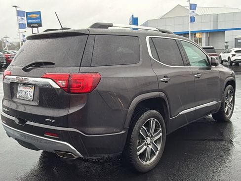 Used 2018 GMC Acadia Denali w/ Technology Package image 5