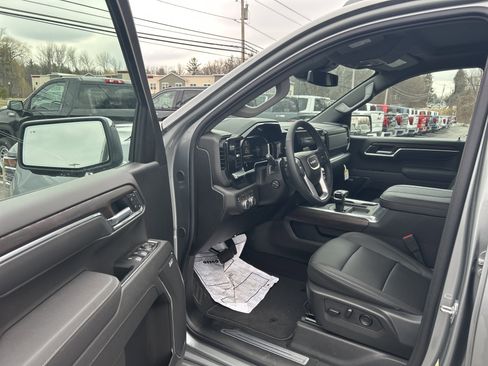 New 2026 GMC Sierra 1500 SLT w/ SLT Premium Plus Package image 14