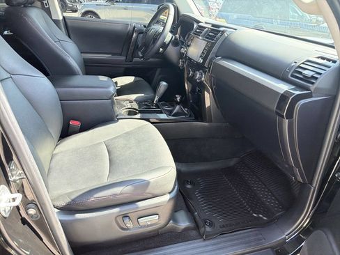 Used 2021 Toyota 4Runner Venture w/ Moonroof Package AWD/4WD image 13