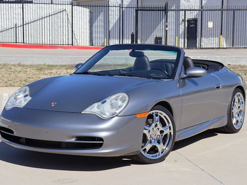 Used 2002 Porsche 911 Carrera image 4