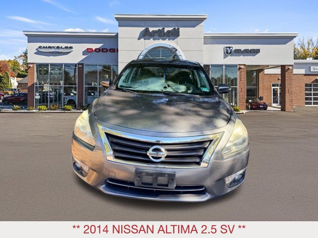 Used 2014 Nissan Altima 2.5 SV w/ Convenience Package FWD image 3