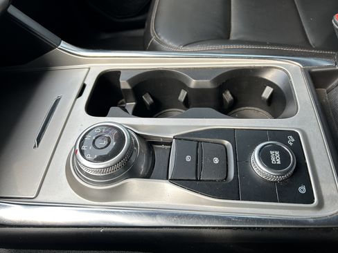 Certified 2022 Ford Explorer XLT AWD/4WD image 17