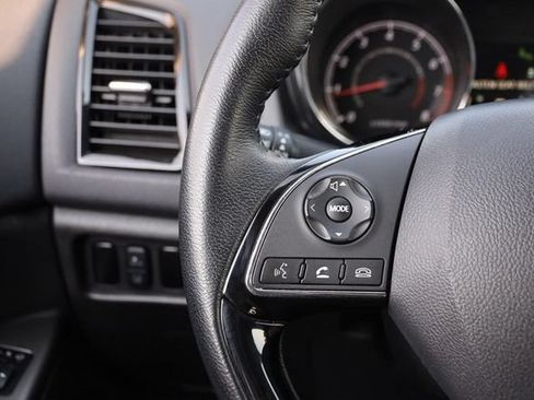 Used 2024 Mitsubishi Outlander Sport SE AWD/4WD image 11