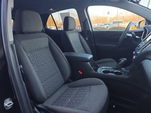 Used 2022 Chevrolet Equinox LT image 33