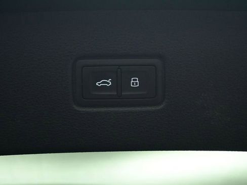 Used 2021 Audi Q7 3.0T Premium Plus image 39