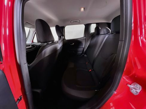Used 2023 Jeep Renegade Altitude w/ Convenience Group I AWD/4WD image 24