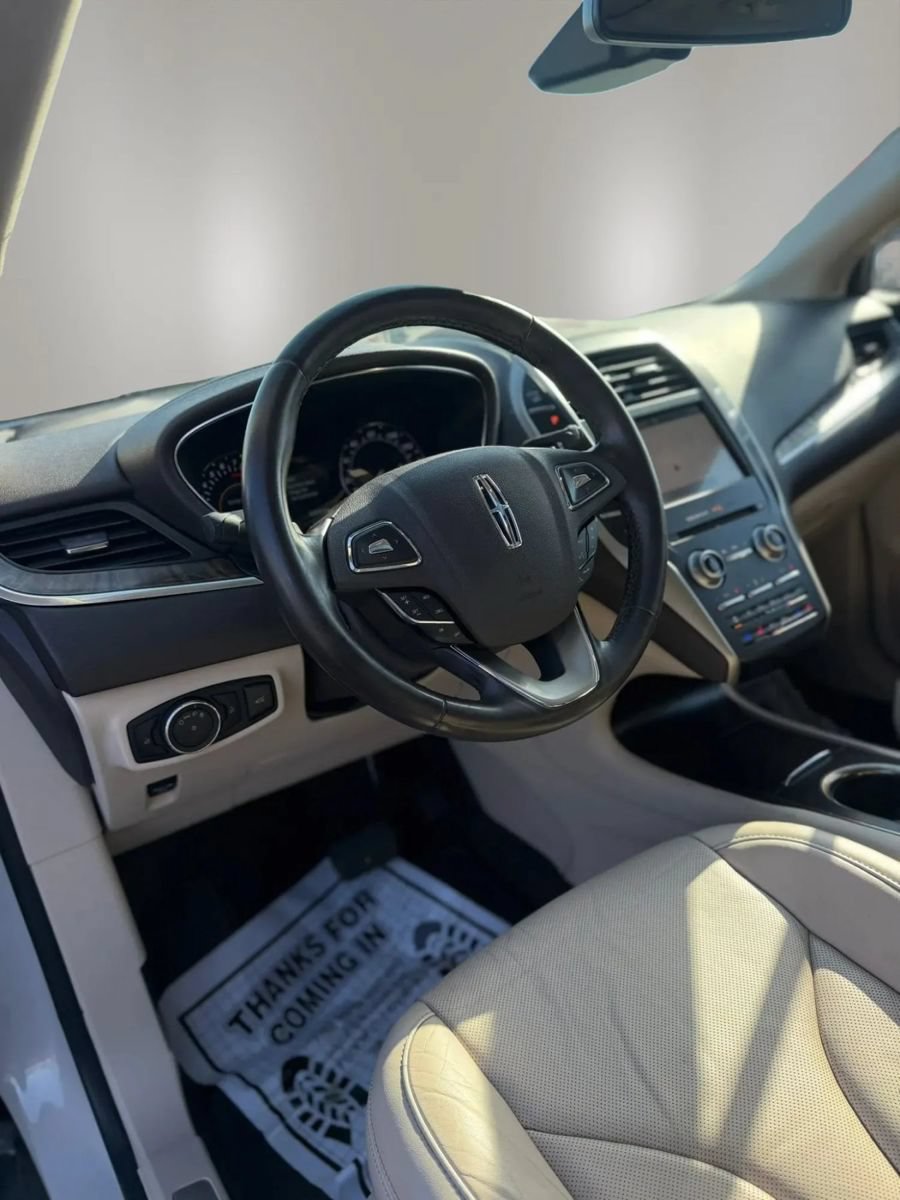 Used 2019 Lincoln MKC Reserve w/ MKC Climate Package AWD/4WD image 13
