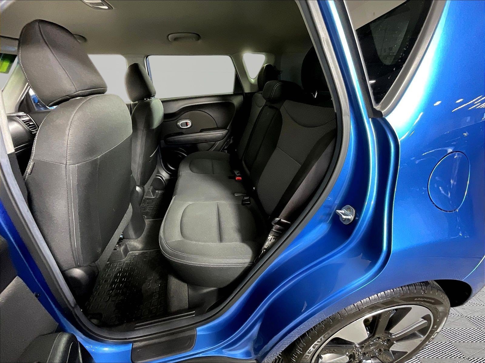 Used 2019 Kia Soul + FWD image 22