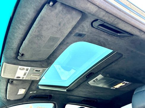 Used 2005 BMW 760i image 14