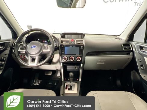 Used 2018 Subaru Forester 2.5i Limited AWD/4WD image 7
