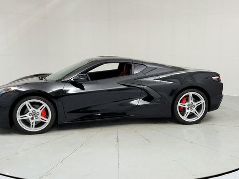 Certified 2023 Chevrolet Corvette Stingray Coupe w/ 1LT RWD image 2