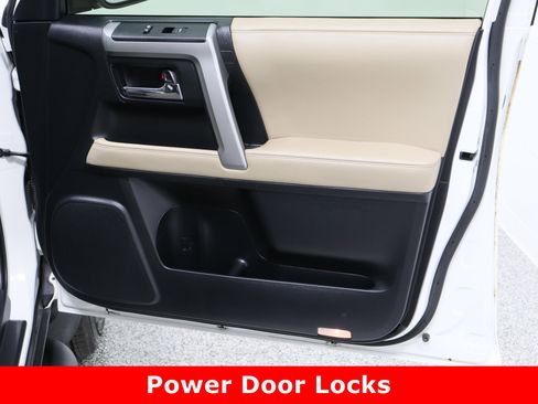 Used 2020 Toyota 4Runner SR5 Premium image 37