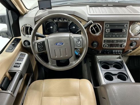 Used 2011 Ford F350 Lariat w/ Lariat Interior Pkg image 6