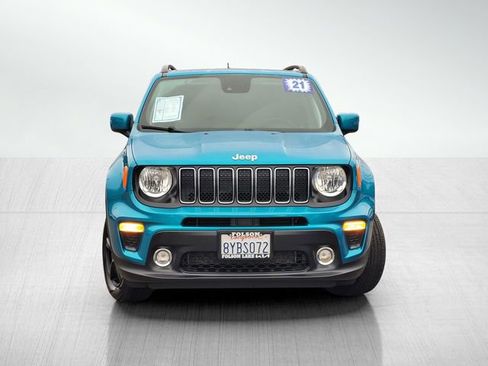 Used 2021 Jeep Renegade Latitude w/ Sun & Sound Group image 2