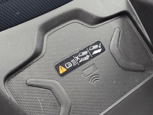 Used 2019 Chevrolet Colorado Z71 image 14