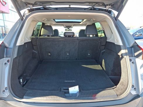 Certified 2023 Nissan Rogue SV w/ SV Premium B Package image 28