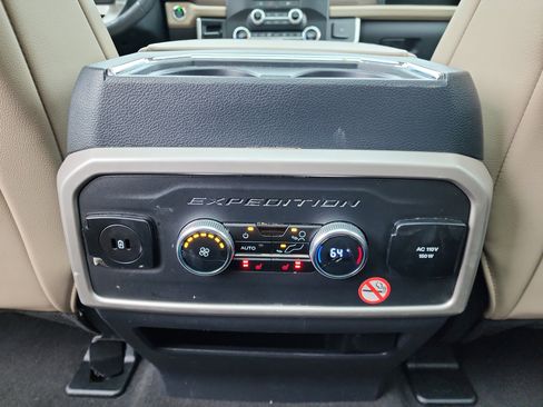 Used 2024 Ford Expedition Max Limited image 13