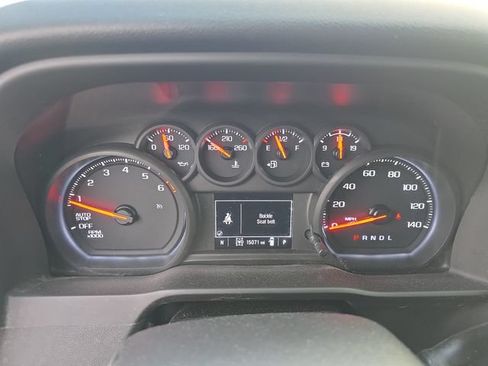 Certified 2025 Chevrolet Silverado 1500 Custom AWD/4WD image 17