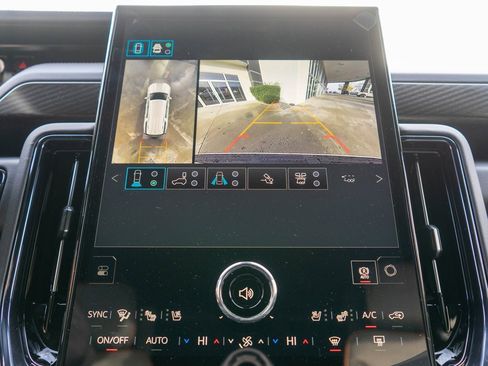 New 2026 GMC Yukon XL AT4 image 29