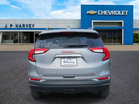 Certified 2023 GMC Terrain AT4 image 5