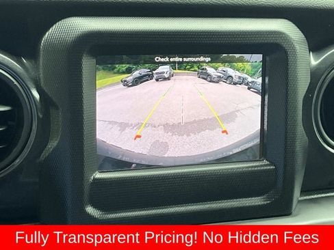 Used 2023 Jeep Wrangler Unlimited Sport AWD/4WD image 32