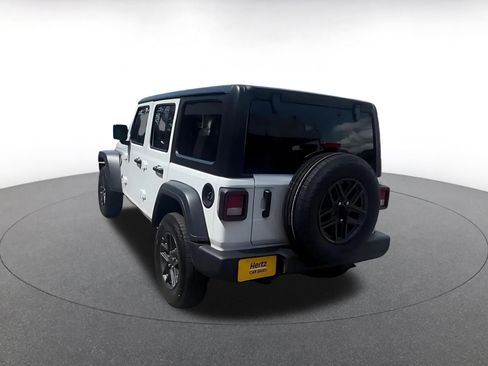 Used 2025 Jeep Wrangler Unlimited Sport AWD/4WD image 11