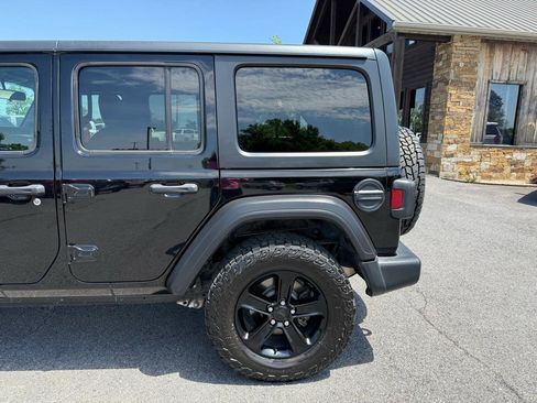Used 2020 Jeep Wrangler Unlimited Sport AWD/4WD image 32