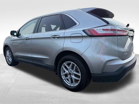Used 2024 Ford Edge SEL AWD/4WD image 3