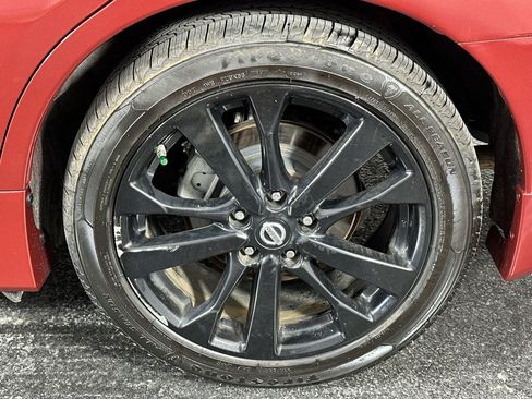 Used 2017 Nissan Altima 2.5 SR w/ Midnight Edition Package image 14