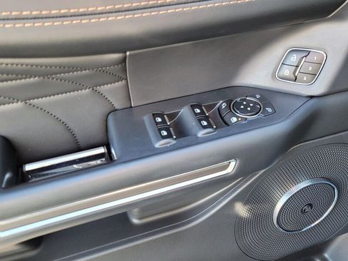 Used 2023 Ford Expedition Max Platinum image 33