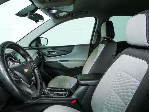 Used 2018 Chevrolet Equinox LS FWD image 5