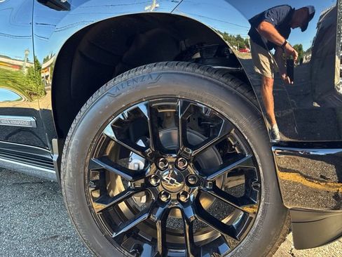 New 2026 Chevrolet Silverado 1500 High Country AWD/4WD image 7