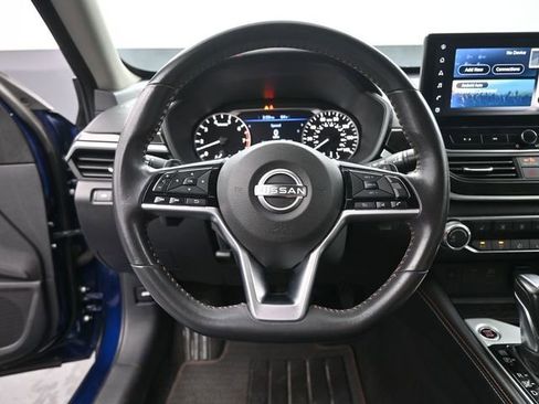 Used 2024 Nissan Altima 2.5 SR w/ SR Premium Package image 7