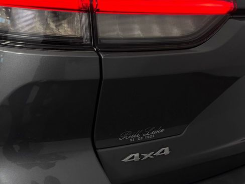 Used 2022 Jeep Grand Cherokee Overland AWD/4WD image 13