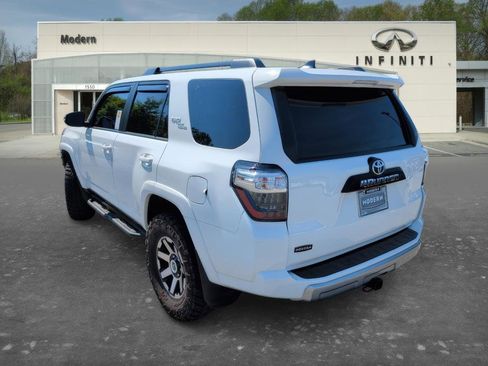 Used 2024 Toyota 4Runner TRD Off-Road Premium w/ Moonroof Package AWD/4WD image 5