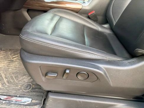 Used 2023 Chevrolet Silverado 1500 RST AWD/4WD image 11