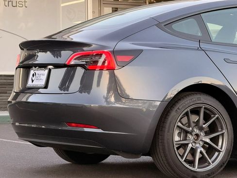 Used 2023 Tesla Model 3 Standard Range RWD image 9