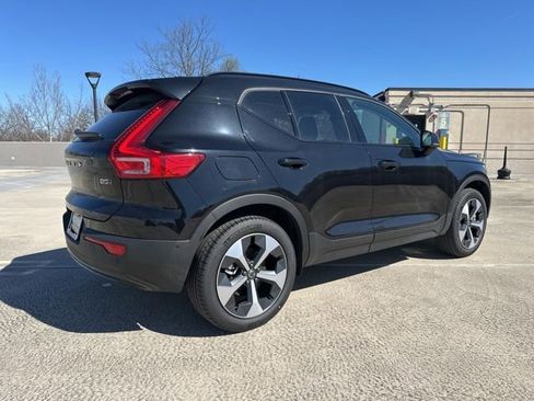 New 2026 Volvo XC40 B5 Plus w/ Protection Package Premier image 7