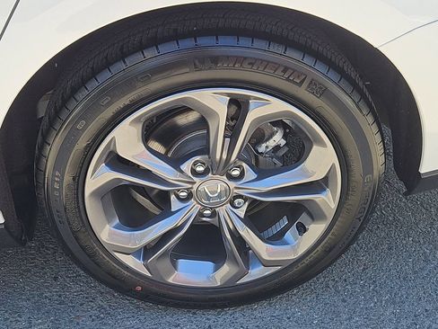 Certified 2023 Honda Accord EX image 6